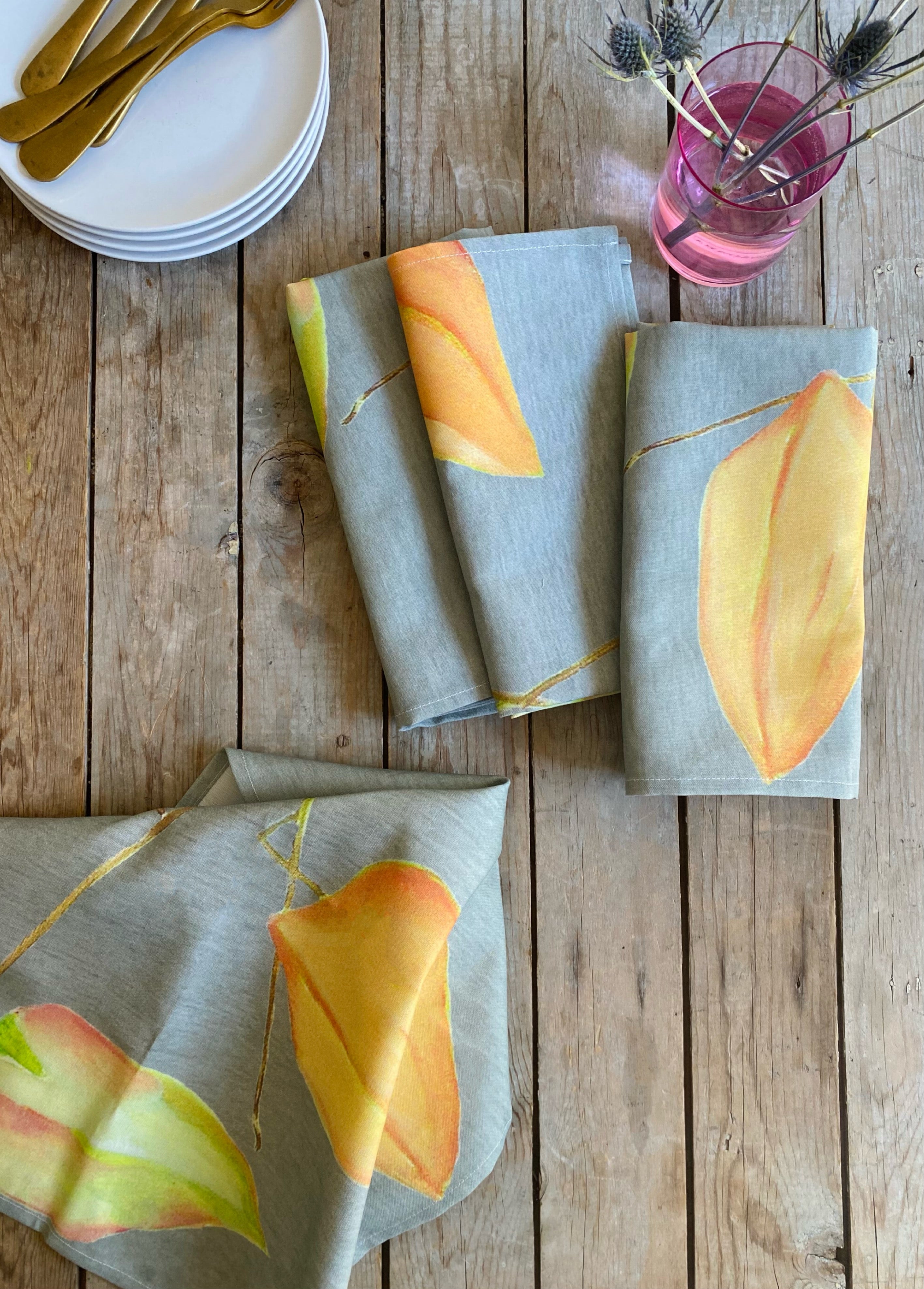 Napkin Set: Three Lanterns on Grey