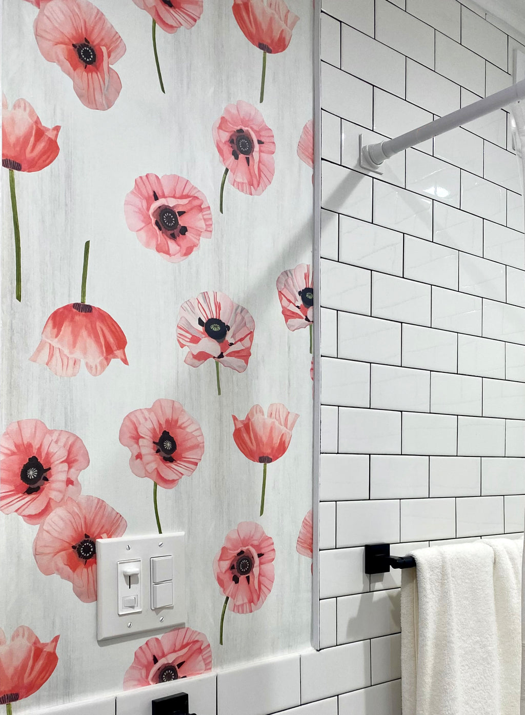 Wallpaper: Pink Poppies on Snow