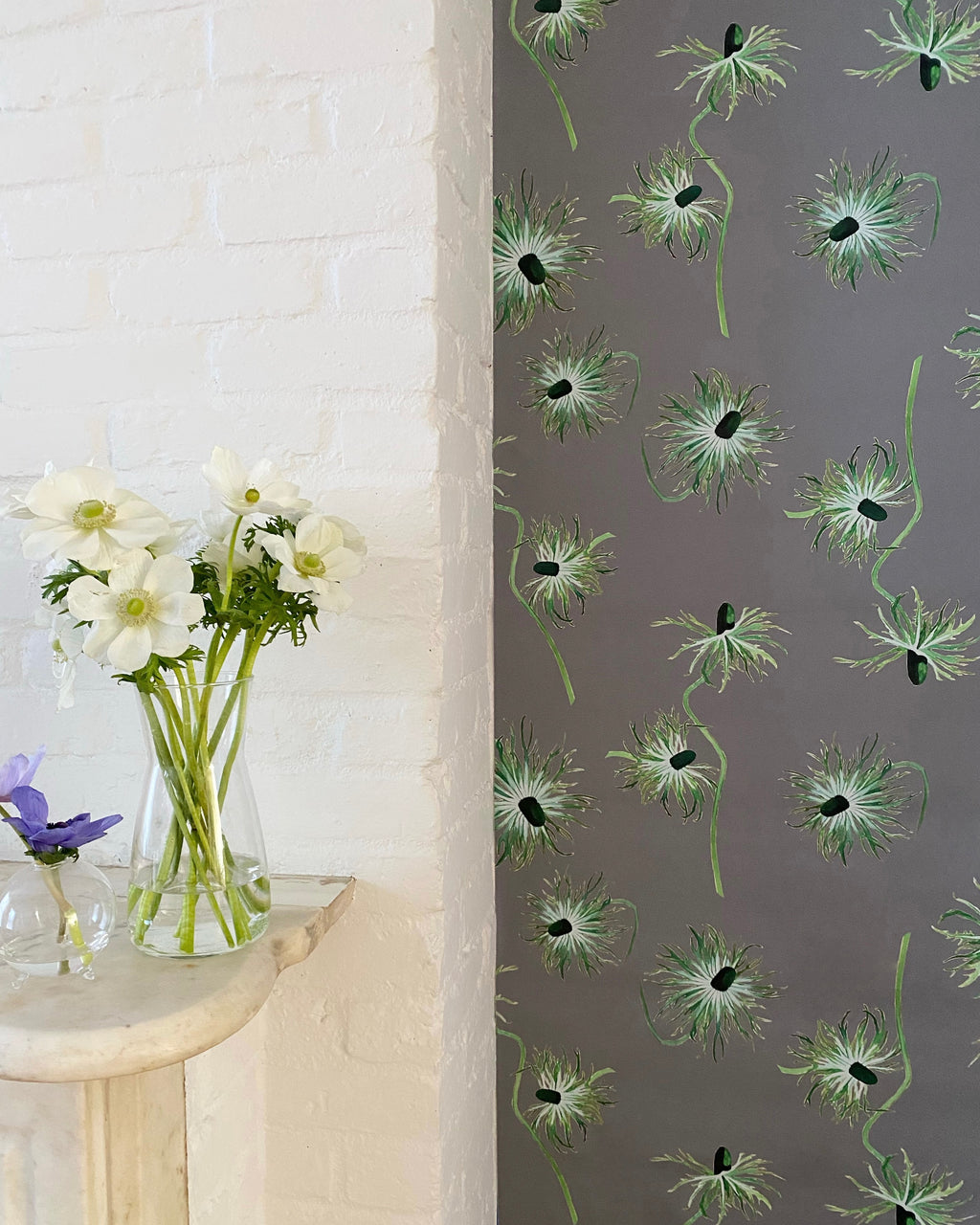 Wallpaper: Thistle on Grey