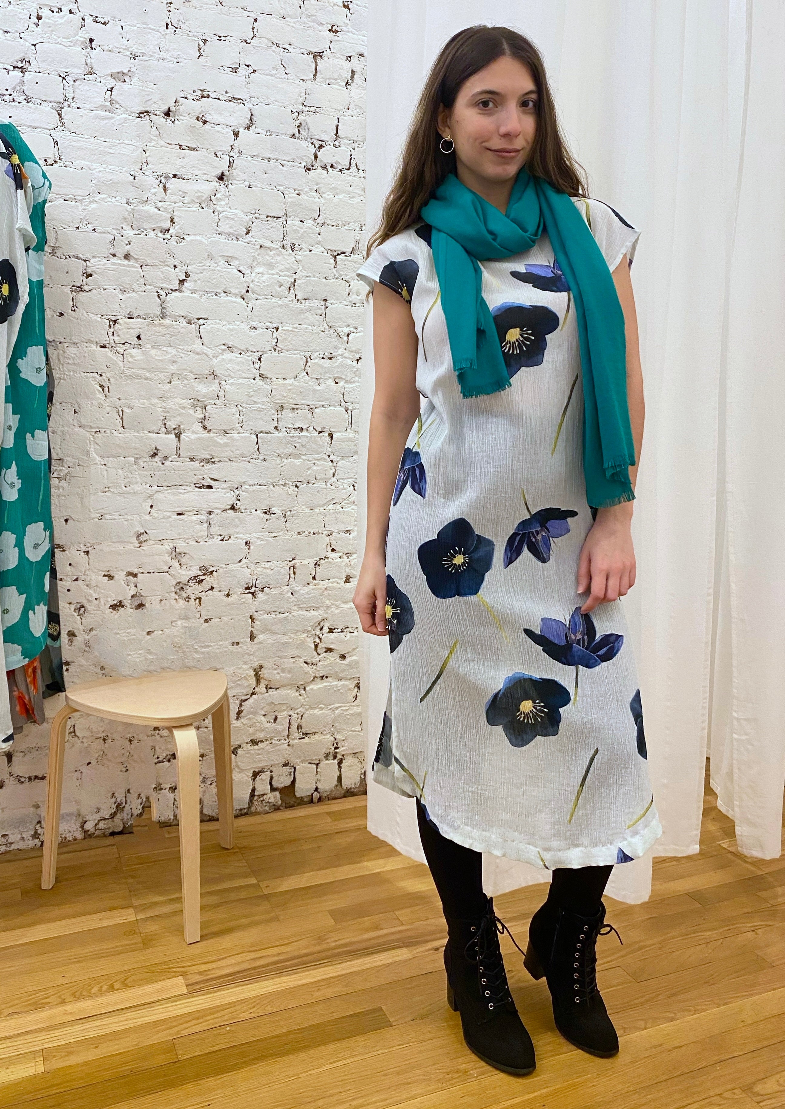 Caftan in Cotton Crepe: Black Hellebore on Snow