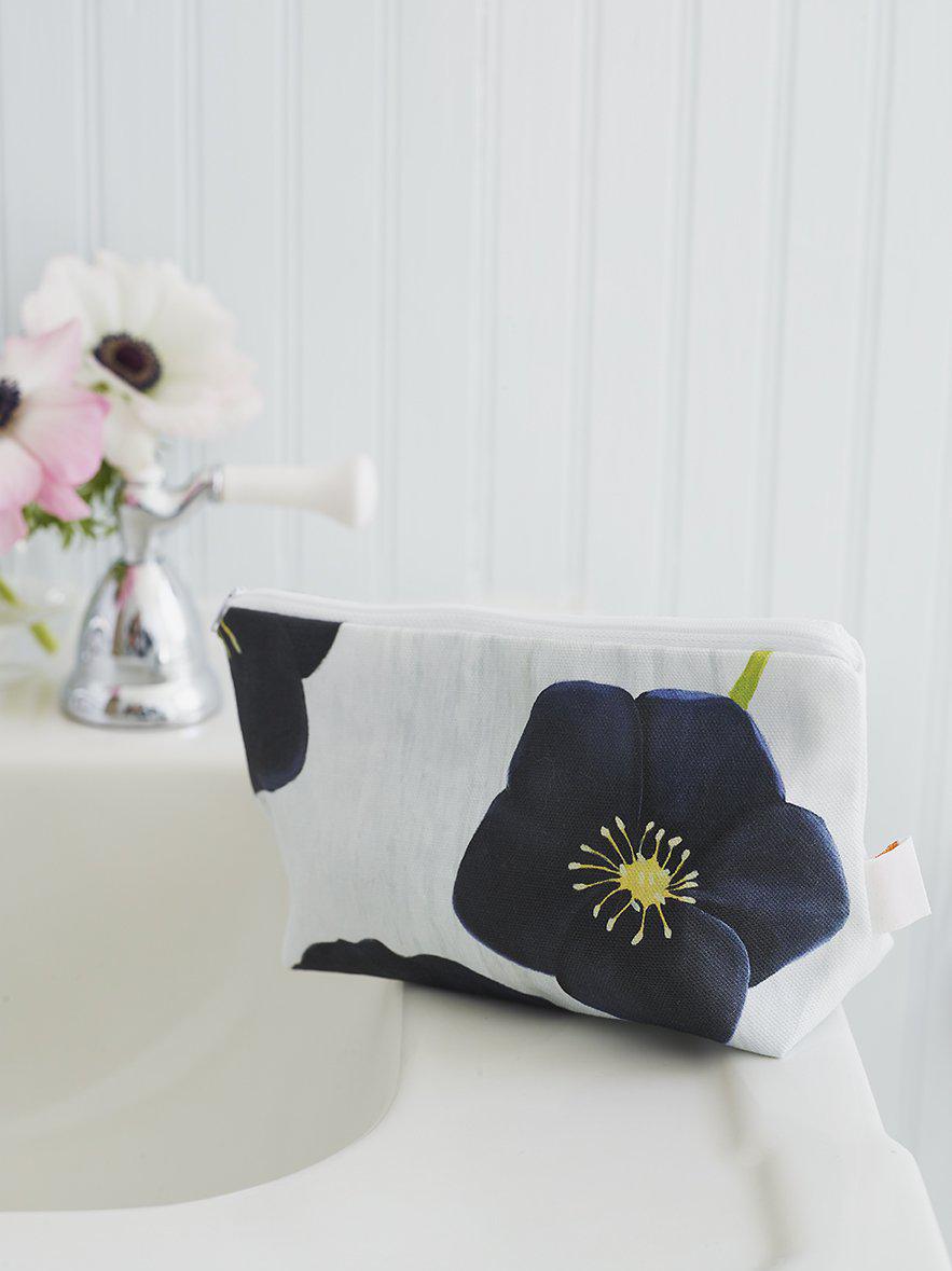 Makeup Bag: Black Hellebore on Snow-India & Purry