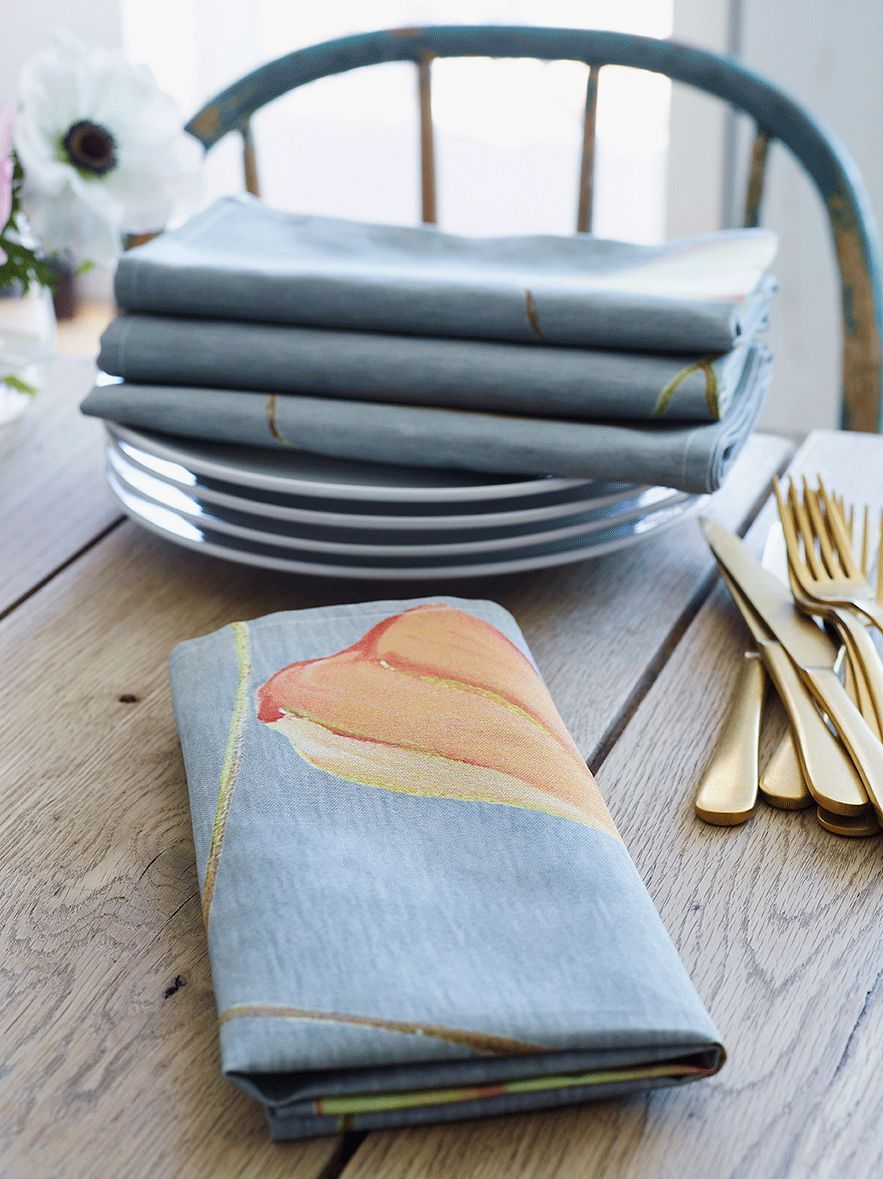 Napkin Set: Three Lanterns on Grey-India & Purry