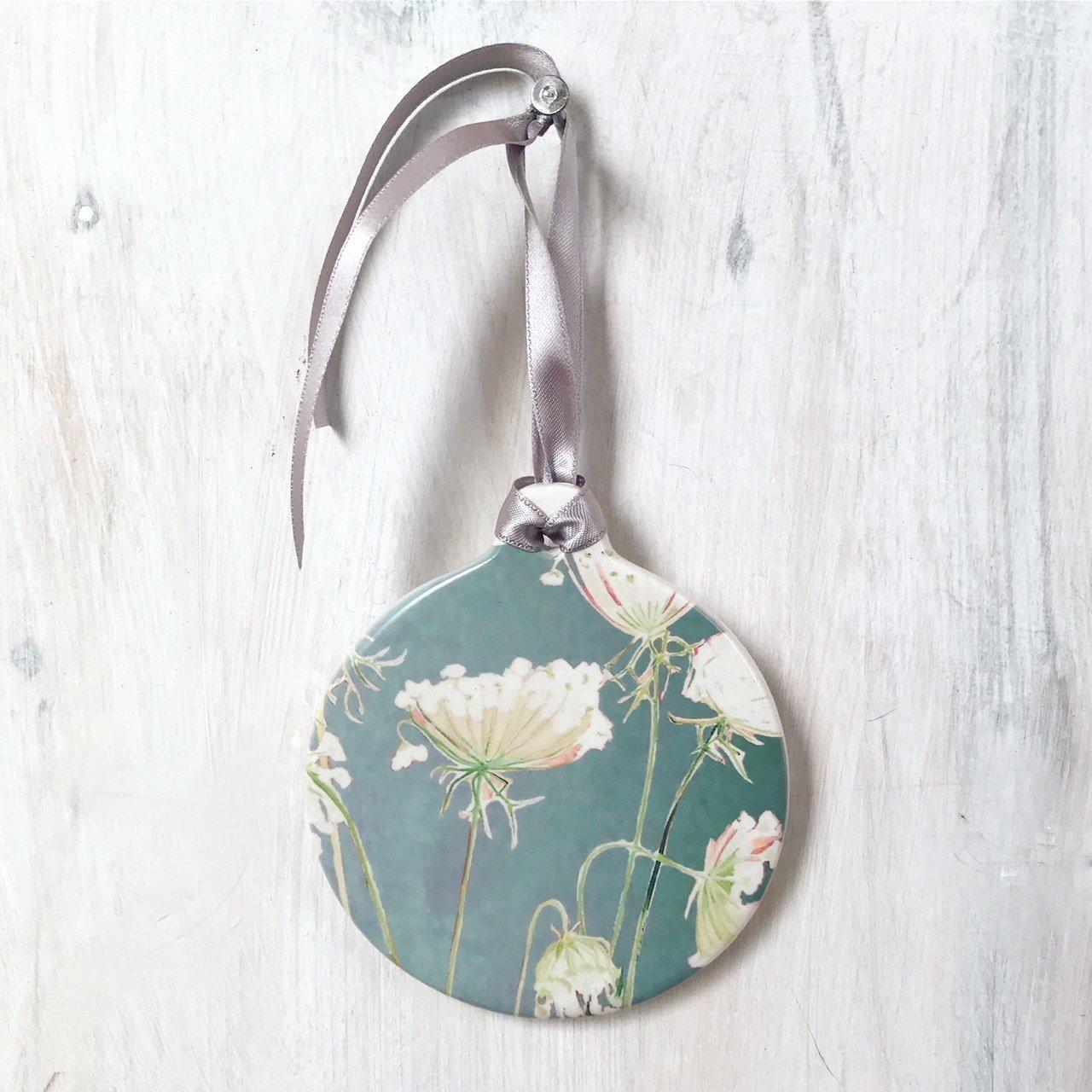 Room Ornament: Queen Anne's Lace on Teal-India & Purry