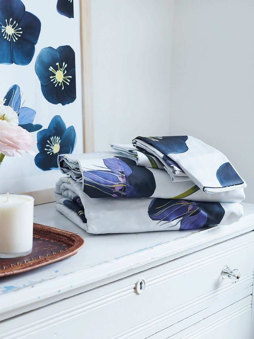 Sheet Set: Black Hellebore on Snow-India & Purry