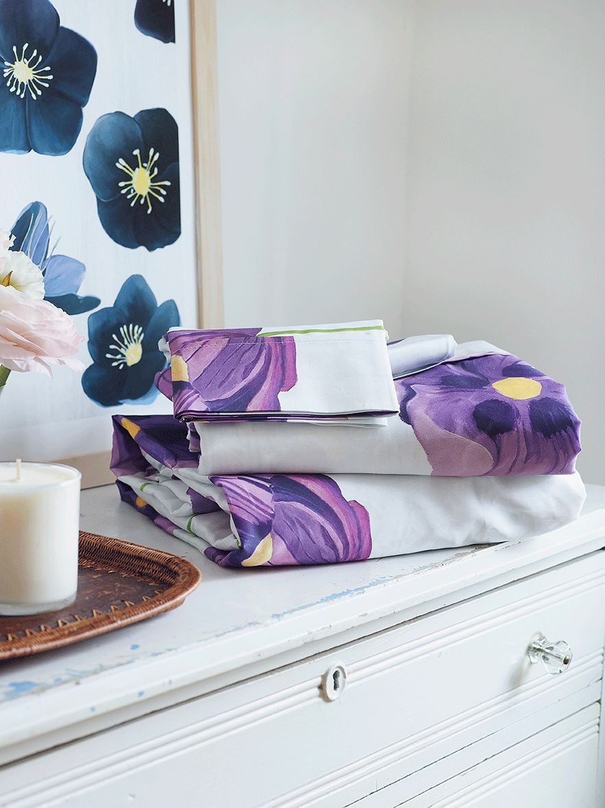 Sheet Set: Purple Poppies on Snow-India & Purry