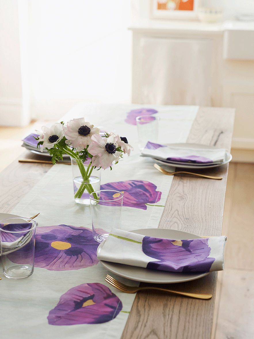 Table Runner: Purple Poppies on Snow-India & Purry