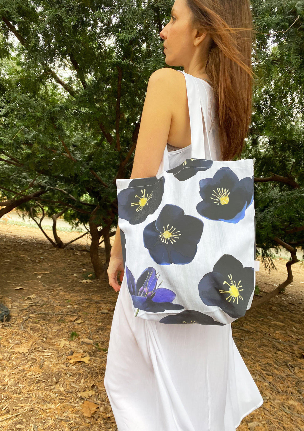 Tote Bag: Black Hellebore on Snow-India & Purry